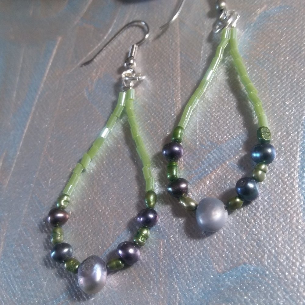 GREEN PEARL EARRINGS